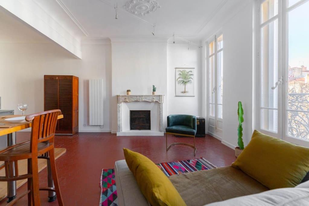 Superbe Appart, Central, Petit Balcon & Vue Place Марсель Экстерьер фото