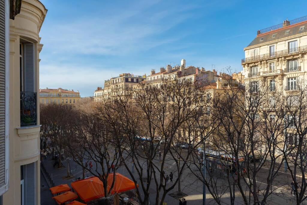 Superbe Appart, Central, Petit Balcon & Vue Place Марсель Экстерьер фото